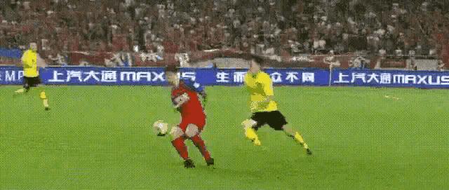 中国足球爆笑图片,中国足球爆笑瞬间