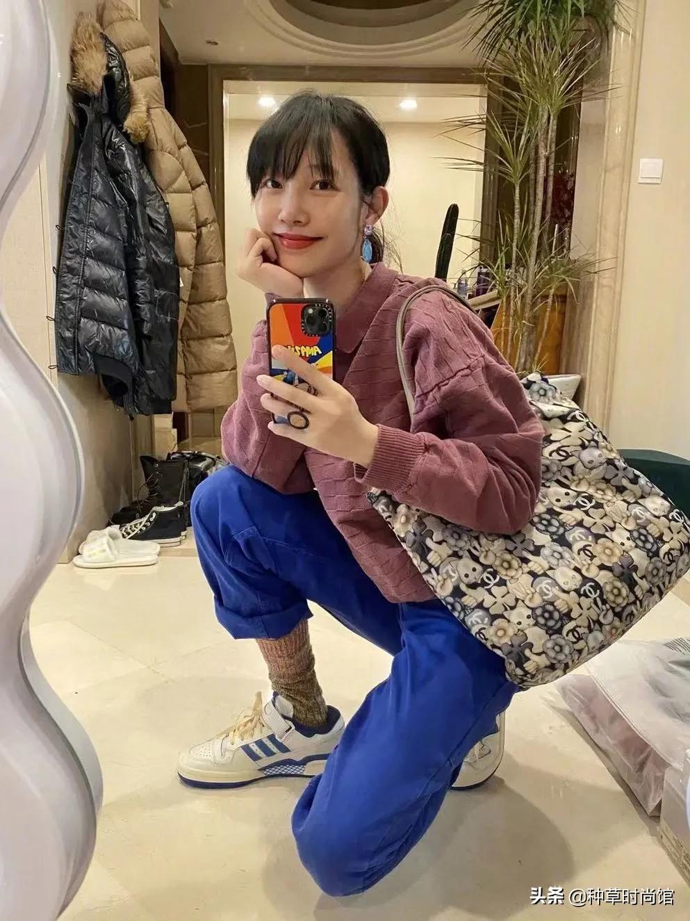 雾霾蓝和克莱因蓝哪个显白,宝蓝跟克莱因蓝哪个显白