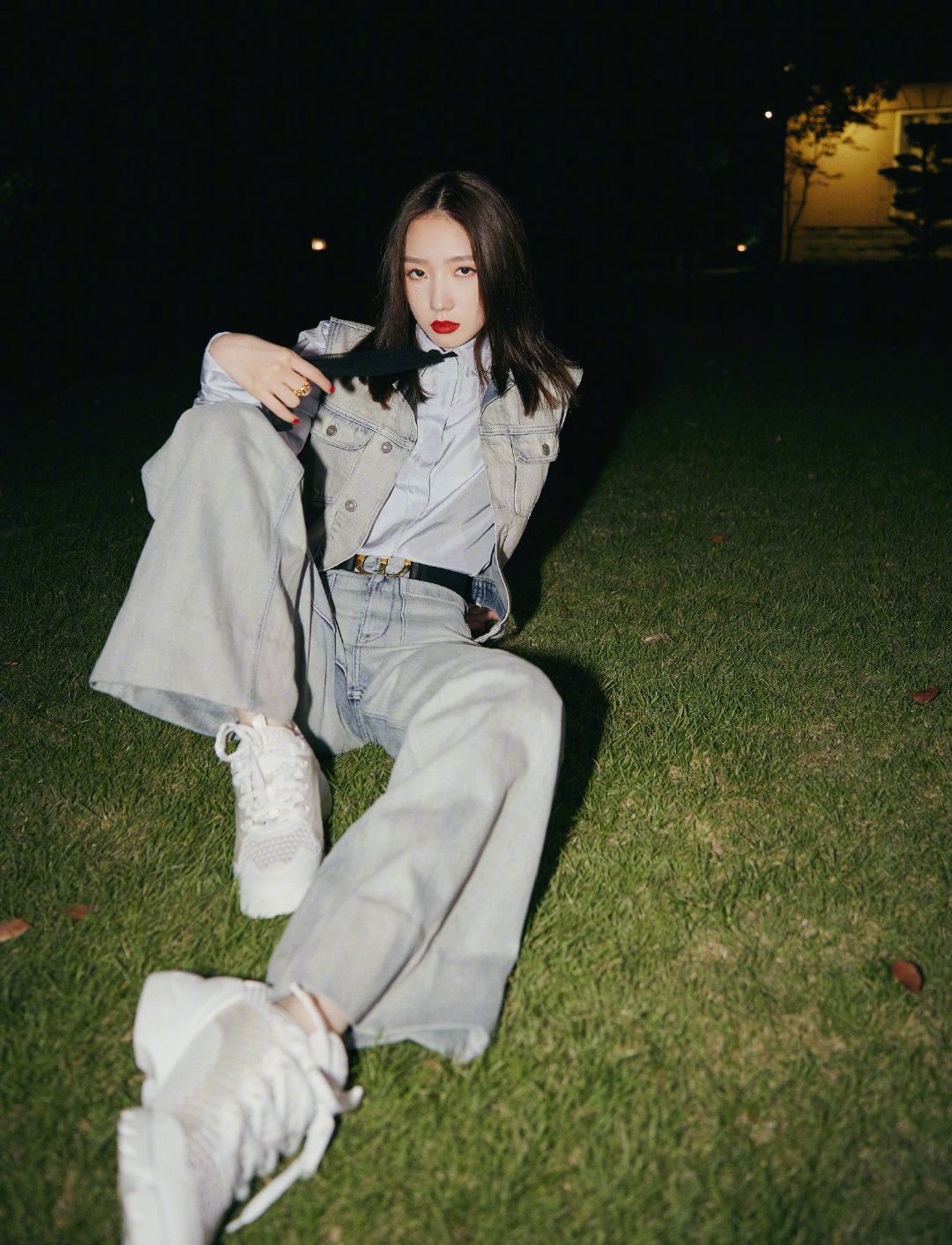 利用牛仔风格打造时髦气质,简约时尚休闲牛仔搭配