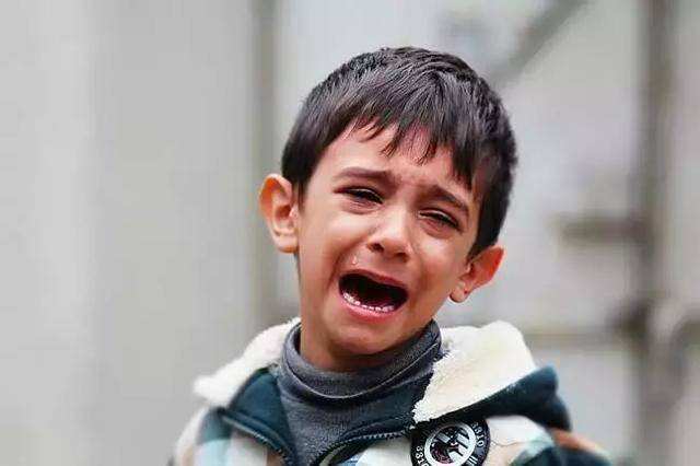 孩子去学习就哭,孩子早上去上学哭闹解决方法