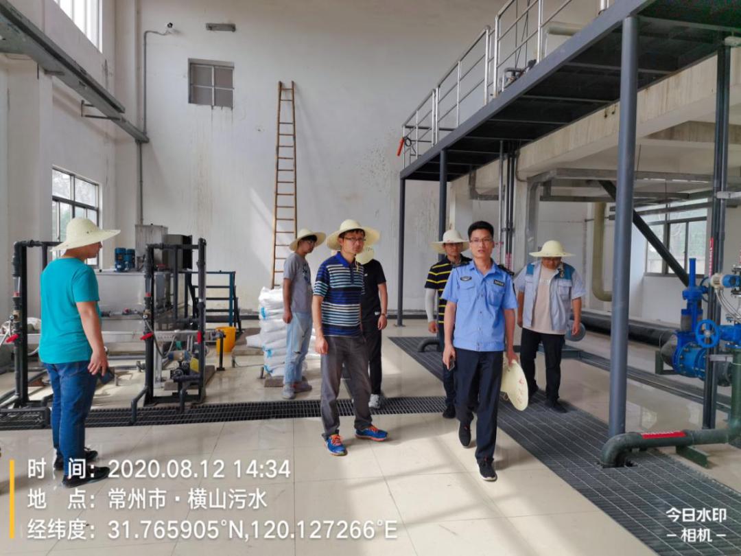 战高温斗酷暑努力工作不停步,战高温斗酷暑挥汗如雨