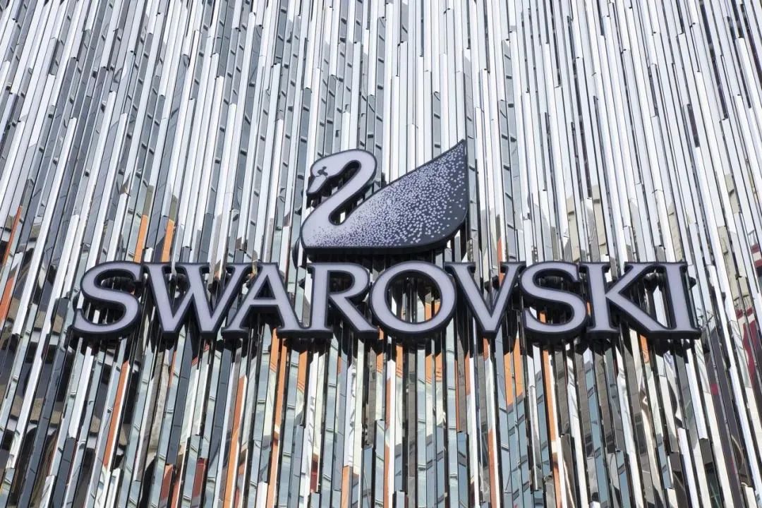 气质女生适合戴什么首饰,施华洛世奇粉色蓝色哪款好看