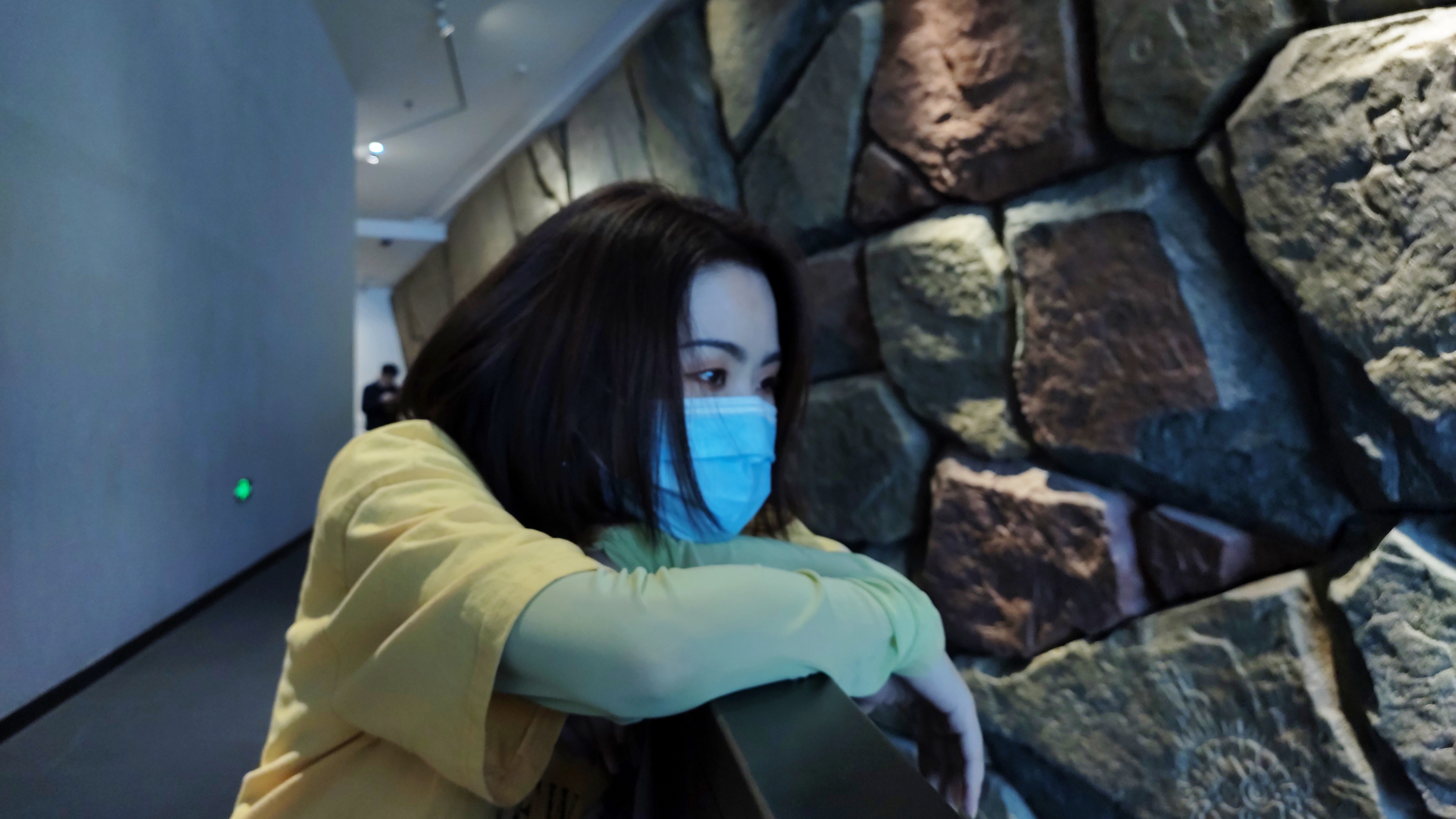 搓面下肚就发车,韩美林艺术馆里摆POSE,贺兰山边看睡佛