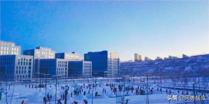 乌鲁木齐市第一职业高级中学,乌鲁木齐市第一中学官网