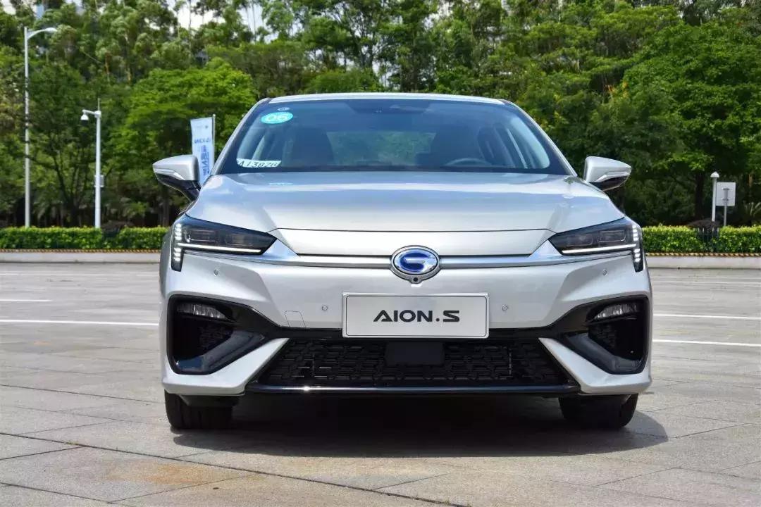 广汽埃安aions机械钥匙怎么使用,广汽埃安aions钥匙怎样换电池