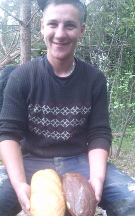 价值过亿的翡翠原石重达14.5吨,中国最大的翡翠原石几百吨