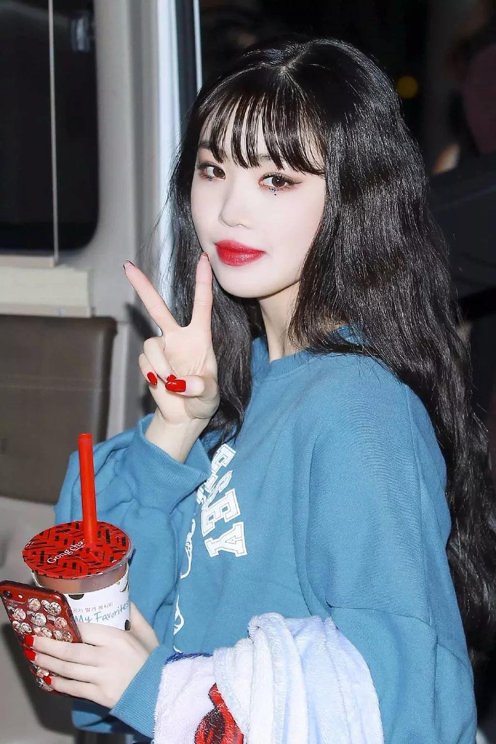 春日懒散头发怎么扎,低层次感中长发怎么打理