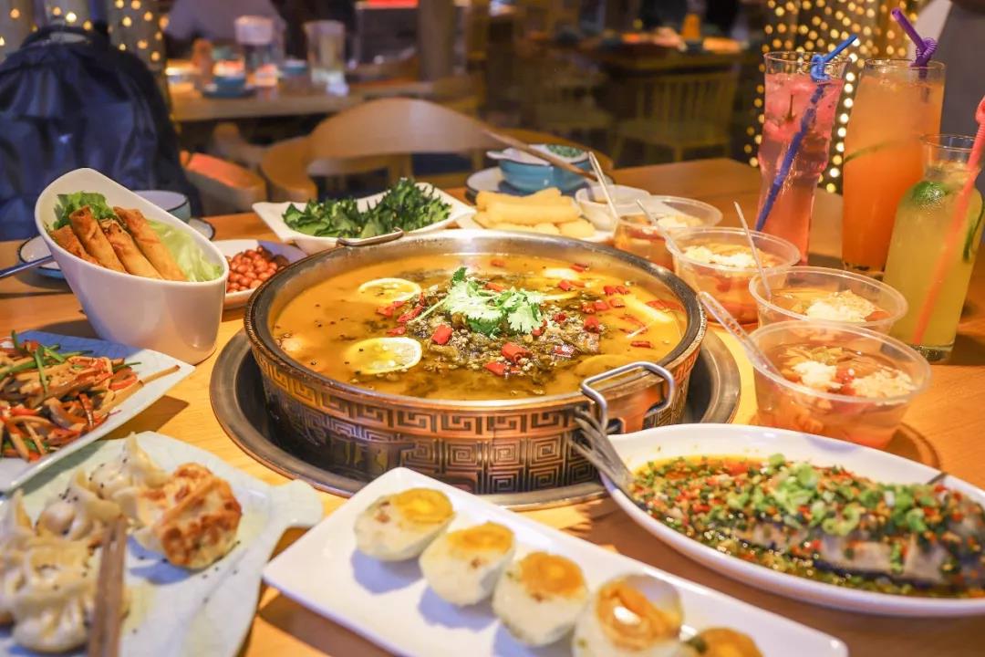 成都最好吃的凉拌鸡哪家最好吃,成都哪里可以吃到正宗的地锅鸡