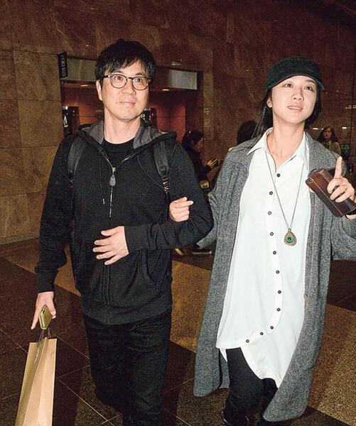 汤唯4岁女儿曝光,原创汤唯3岁女儿罕见曝光