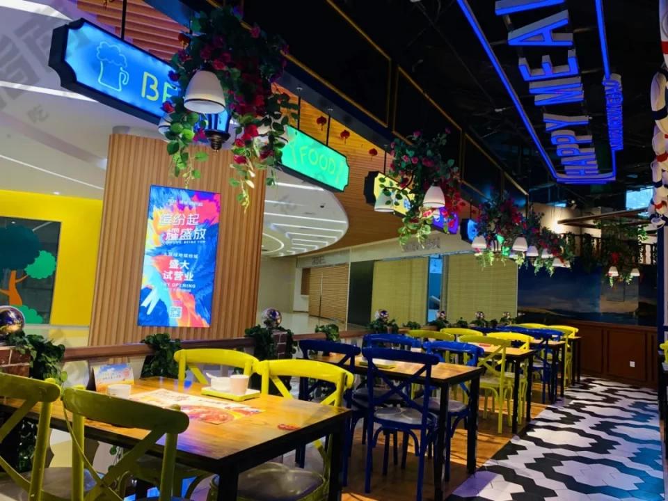 多嘴肉蟹煲餐厅设计,多嘴肉蟹煲点评