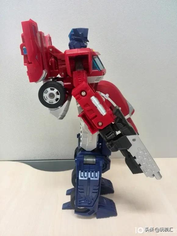 擎天柱电影版ls03玩具,03岁的玩具