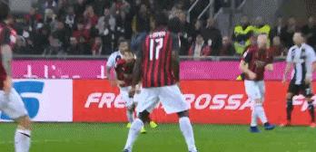 伊瓜因怒吼c罗,伊瓜因红牌怒吼c罗