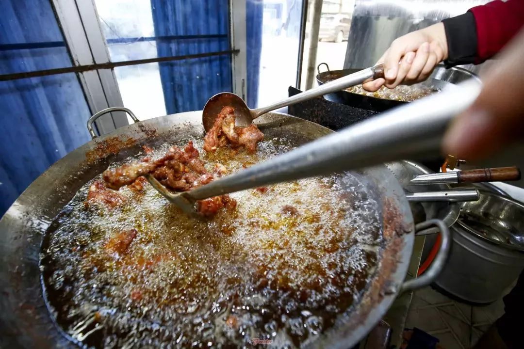 我们跟着本地人吃完这十家店，做了一份最靠谱的三亚美食线路