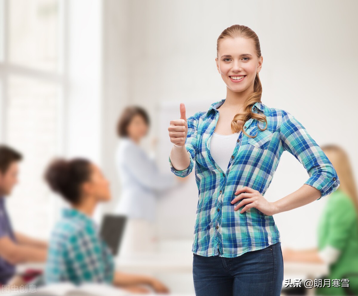 学生吵闹捣乱学生如何巧妙化解,学生上课乱哄哄现场