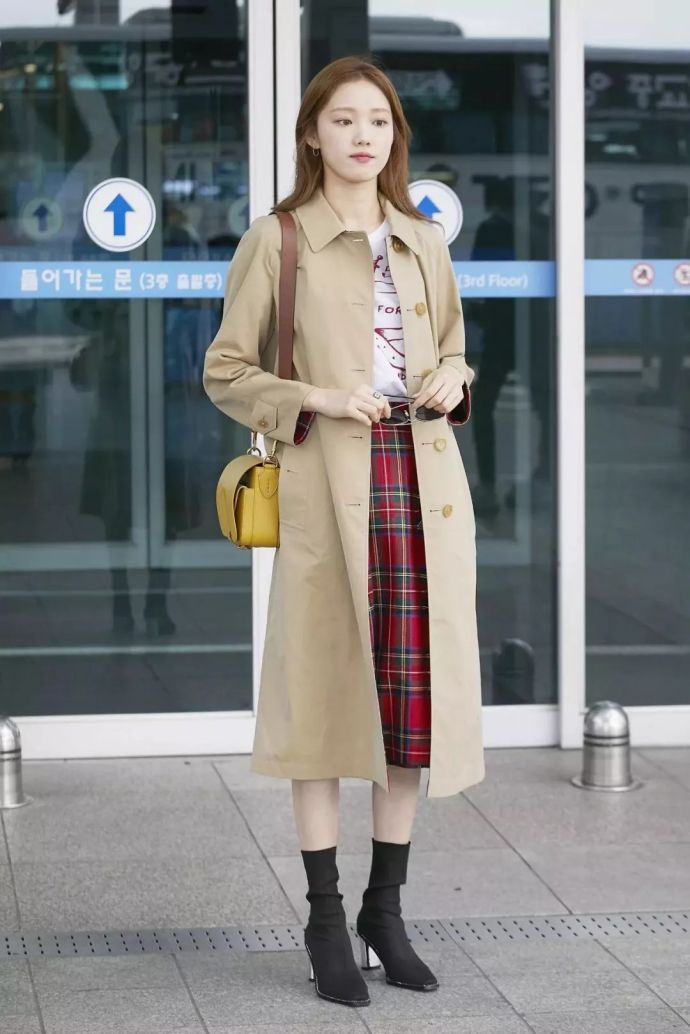 秋冬的裙子这样穿才好看,冬季裙子穿搭女2020高级感