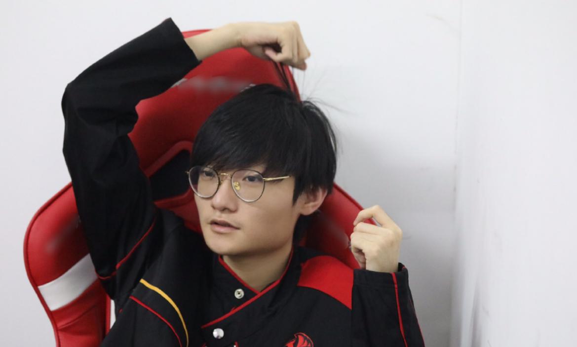 比心app持续助力lpl赛事,lpl官方比心