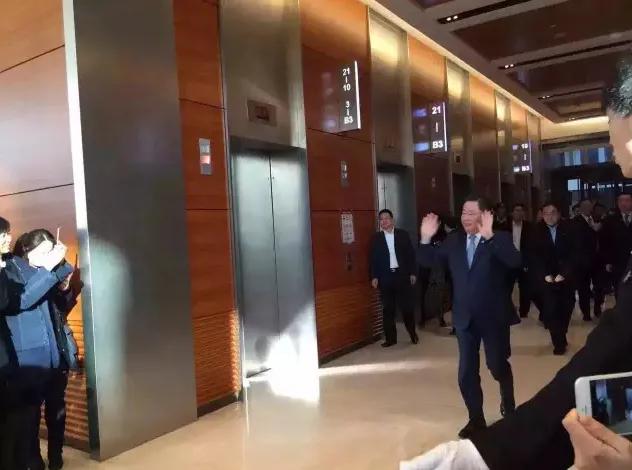 红色地产教父的彪悍人生…