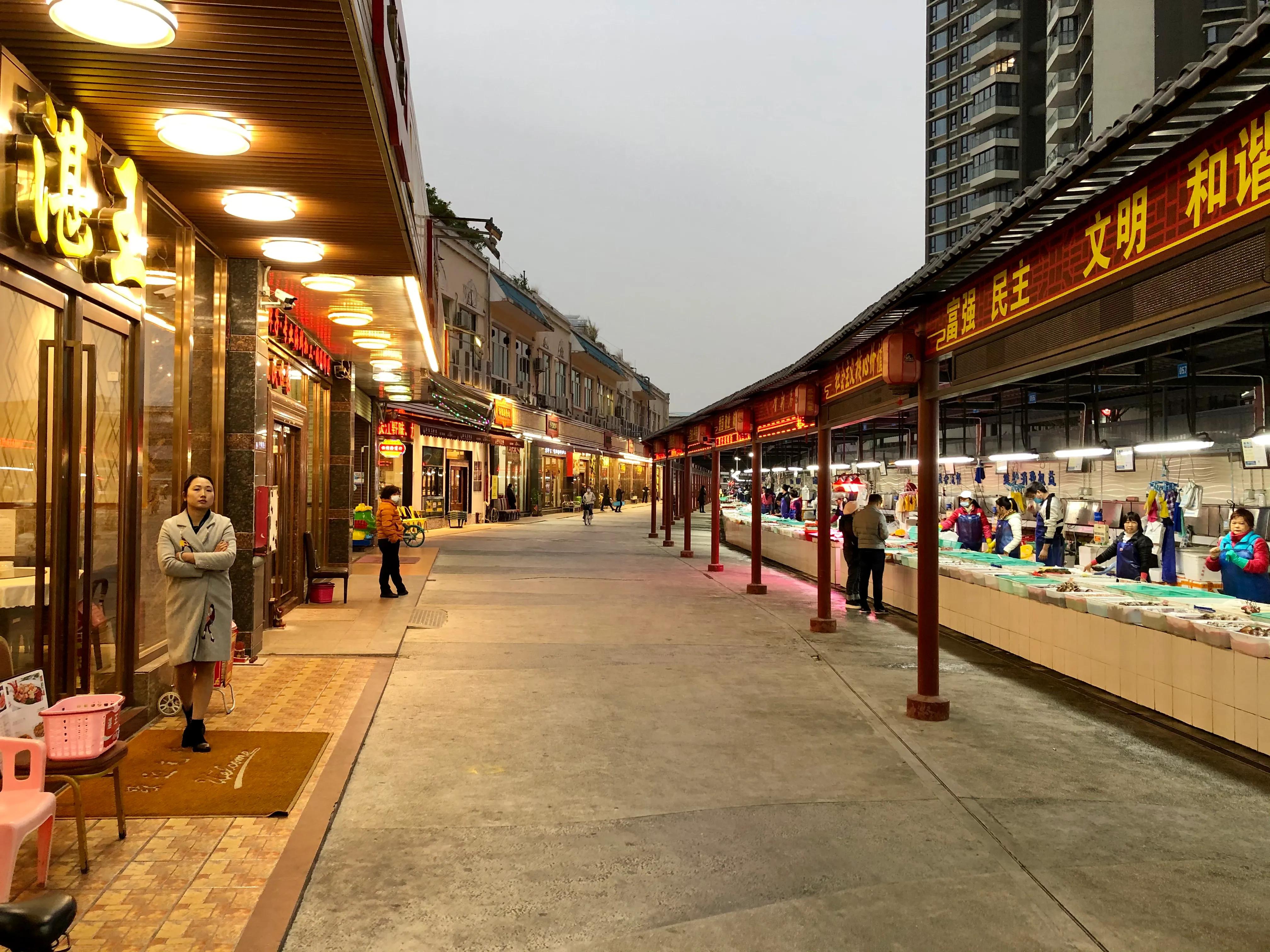 珠海湾仔码头海鲜市场价格,珠海湾仔海鲜街买海鲜攻略