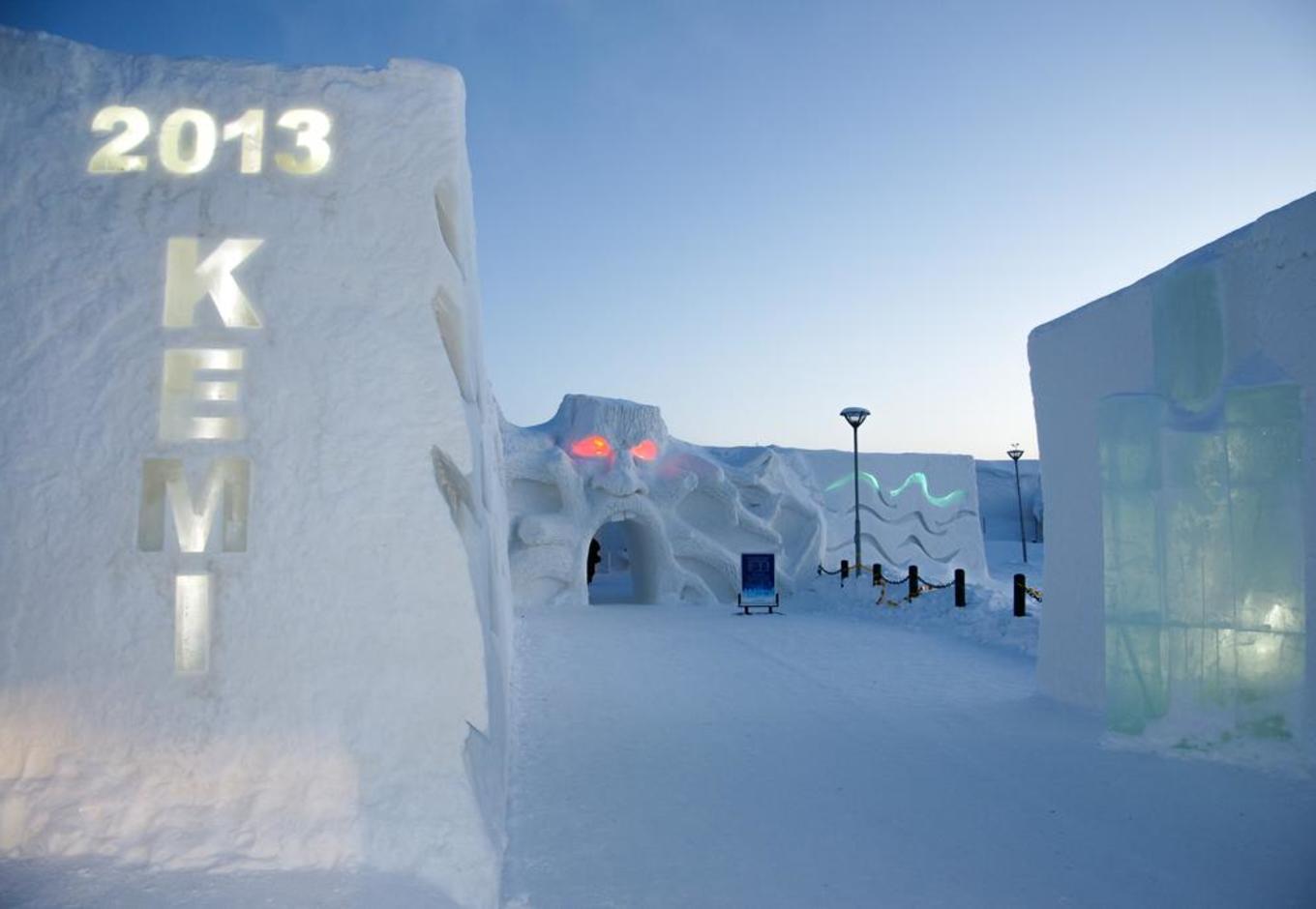 芬兰凯米有一座冰雪城堡，城堡里有一家*冰纯**酒店，不怕冷的就去住