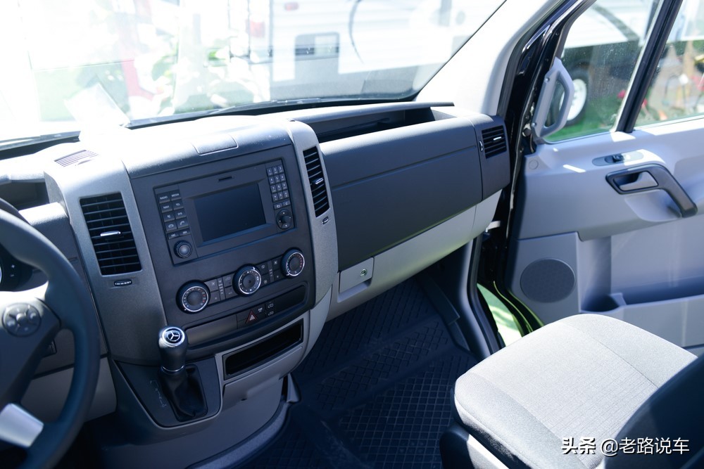 奔驰凌特最新消息,奔驰凌特四驱柴油版房车