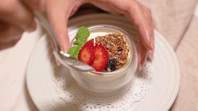 一顿饭至少配六个菜,一顿饭喝六碗汤