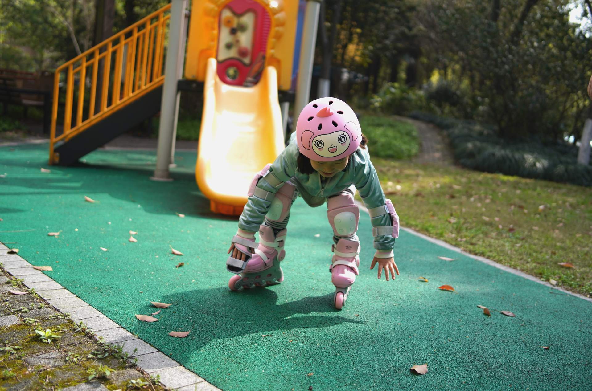 柒小佰儿童轮滑护具,柒小佰轮滑推荐