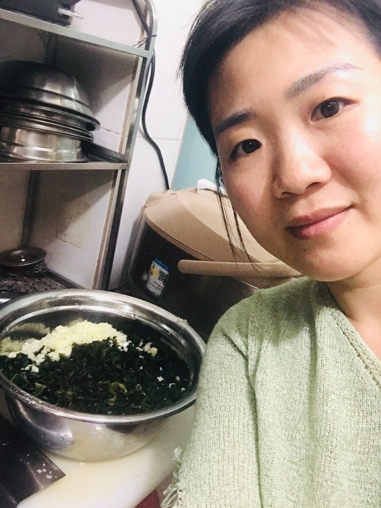 海洋特产螺旋藻怎么做好吃,深海螺旋藻凉拌怎么做