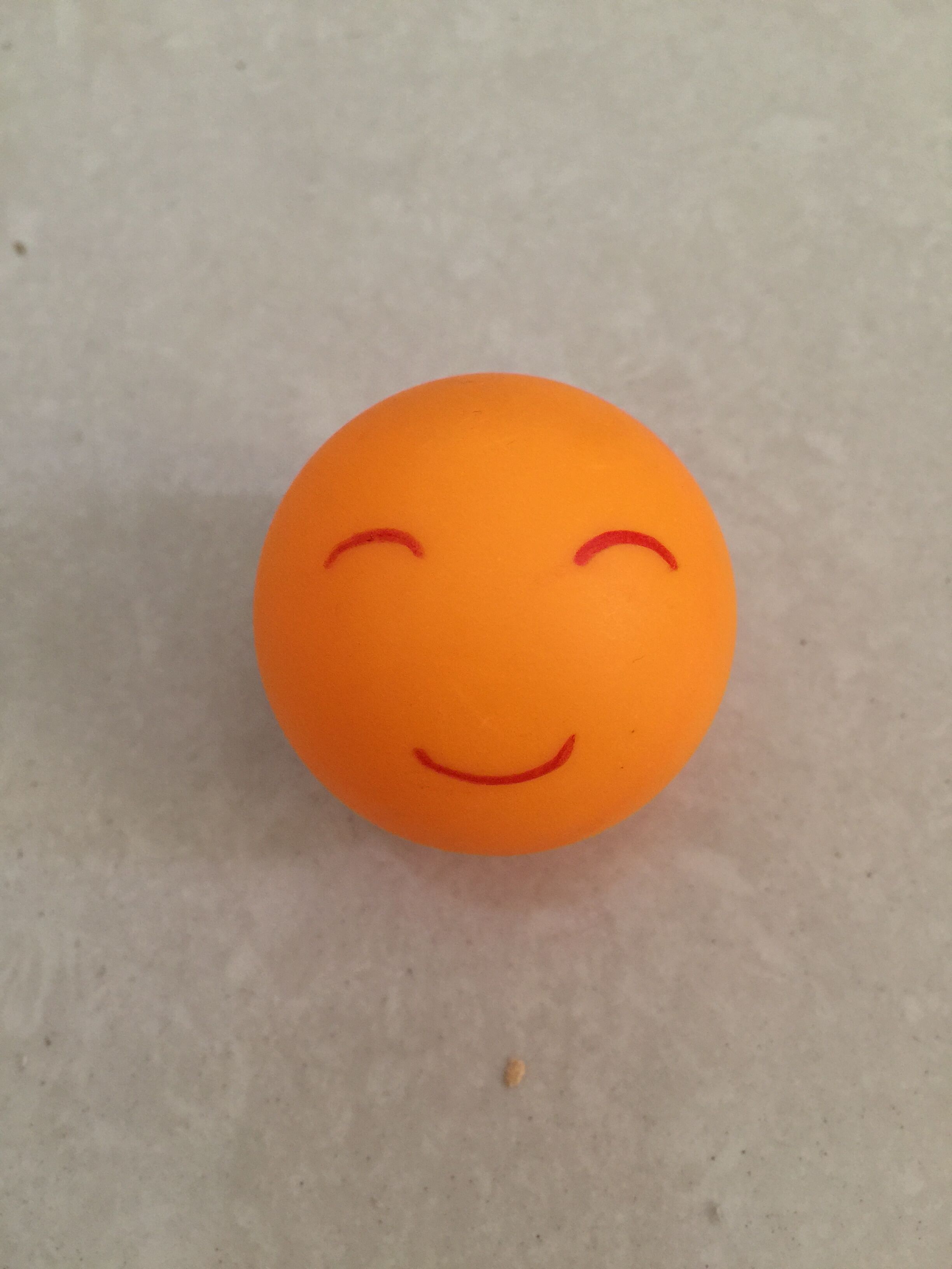 c罗梅西谁的球衣值钱,马拉多纳认为c罗和梅西谁最强