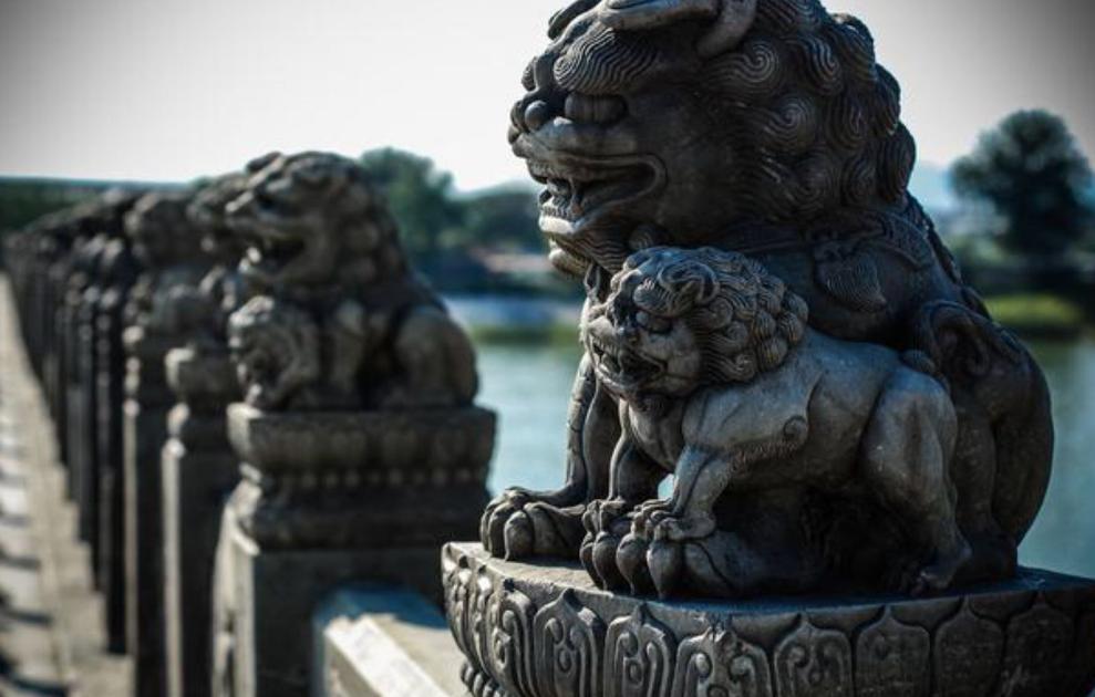 棒打狮子,棒打石狮子