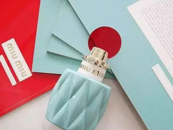 让人上瘾的大牌香水,让人上瘾的香水名字