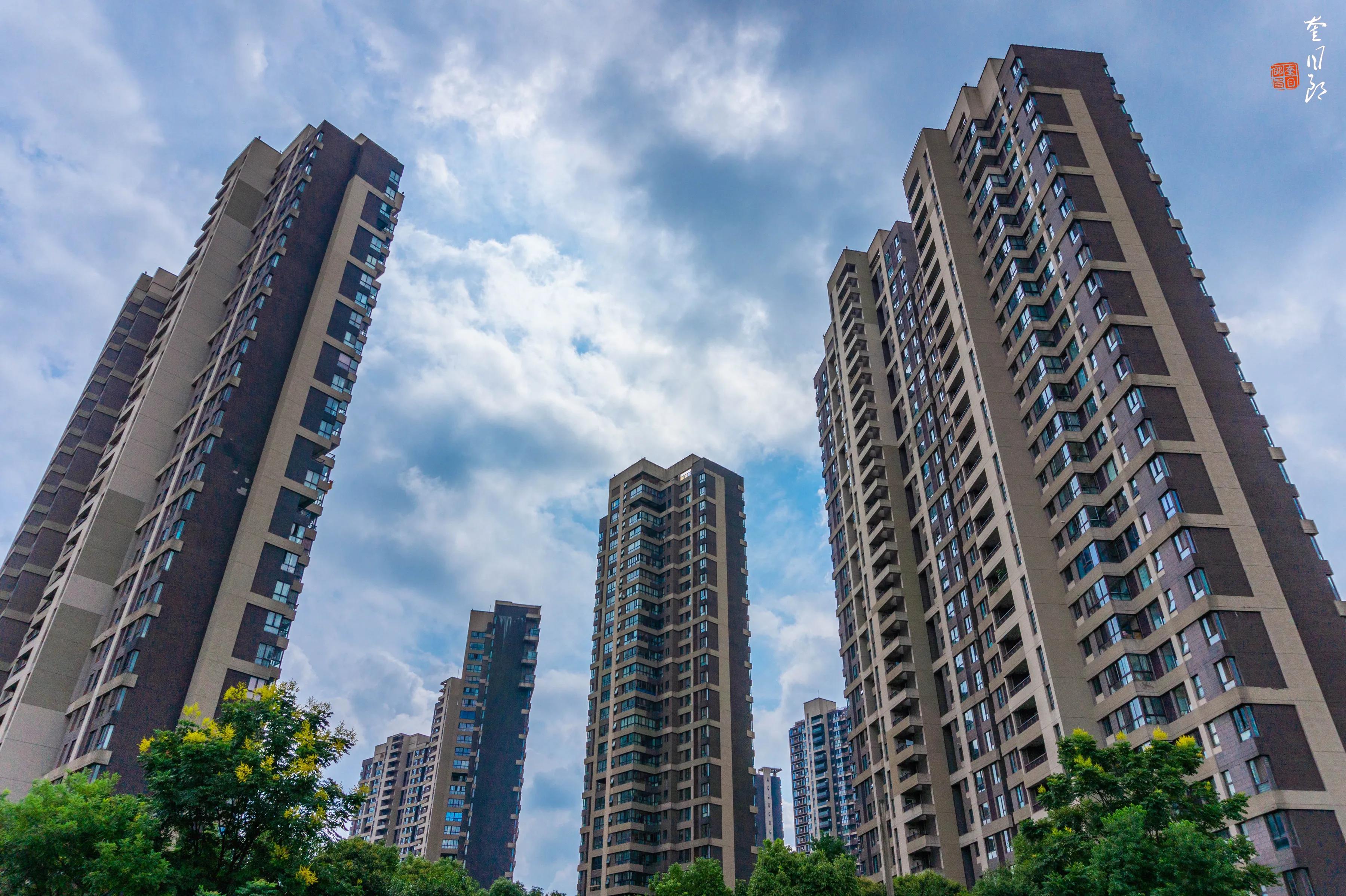 比QX100更强大的镜头微单QX1