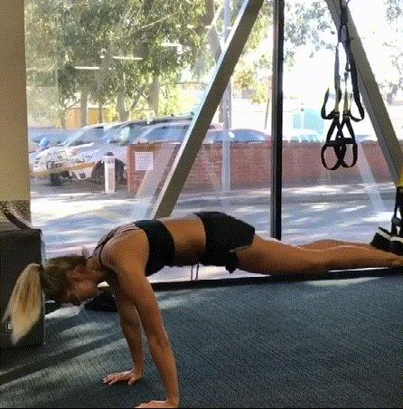 乘风破浪万茜怎么火的,万茜乘风破浪为什么那么多人喜欢