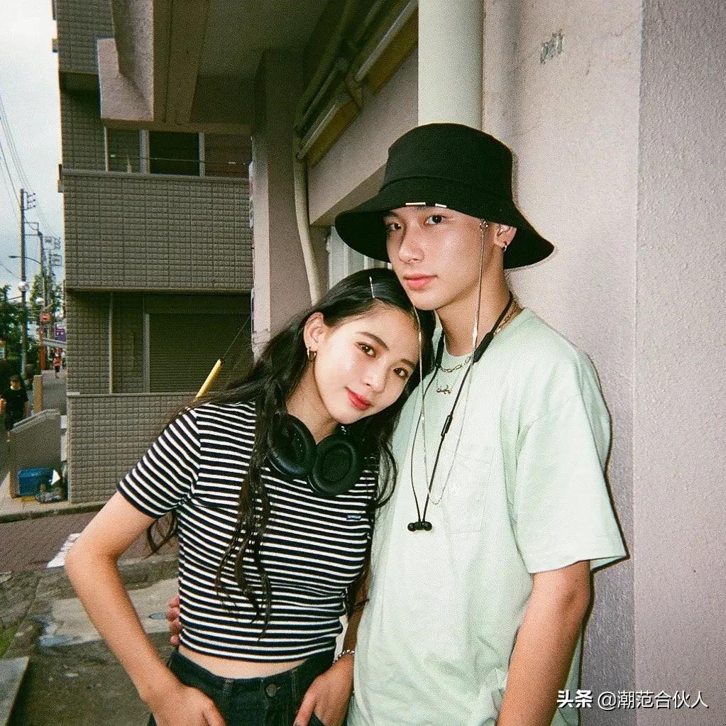 楂樹釜瀛愭儏渚ｆ挒鑹茬郴绌挎惌,鎾炶～鍑犵巼鏋佷綆鎯呬荆绌挎惌蹇冩満璧锋潵