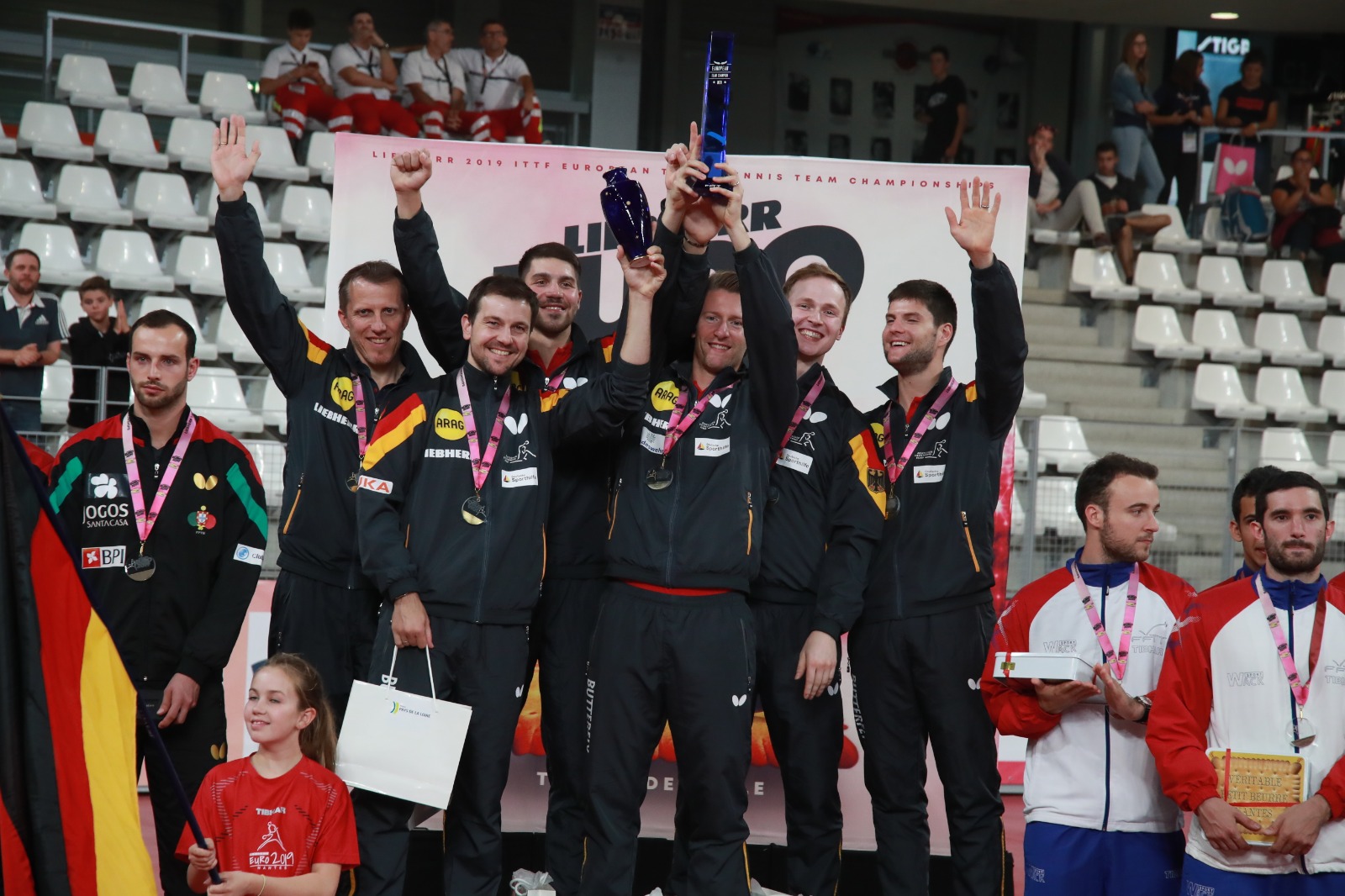 欧锦赛团体赛：德国男队夺冠直指东京奥运会，罗马尼亚女队卫冕