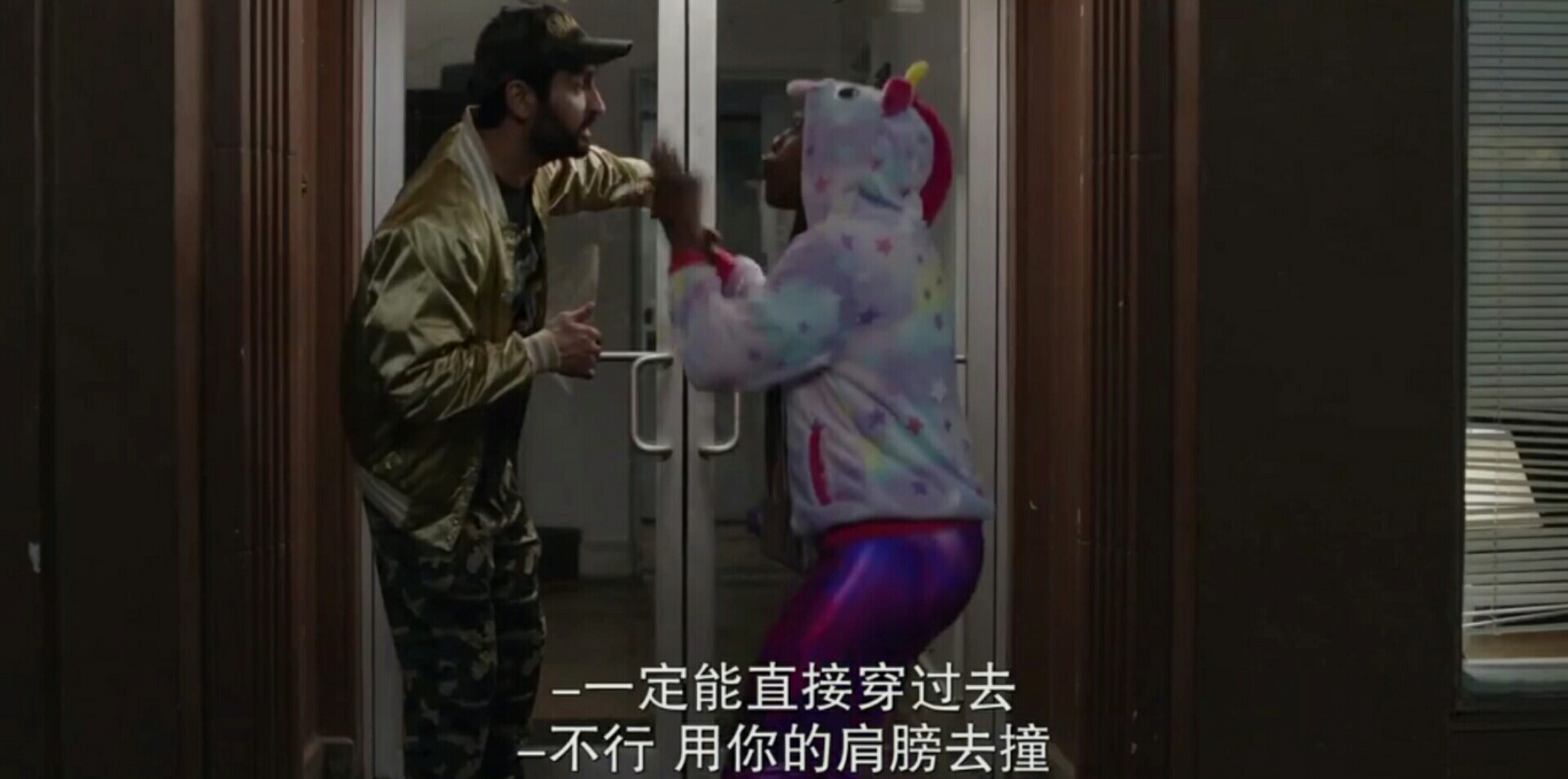 鐖辨儏楦焧helovebirds,鐖辨儏楦熺殑鑷晳thebirds