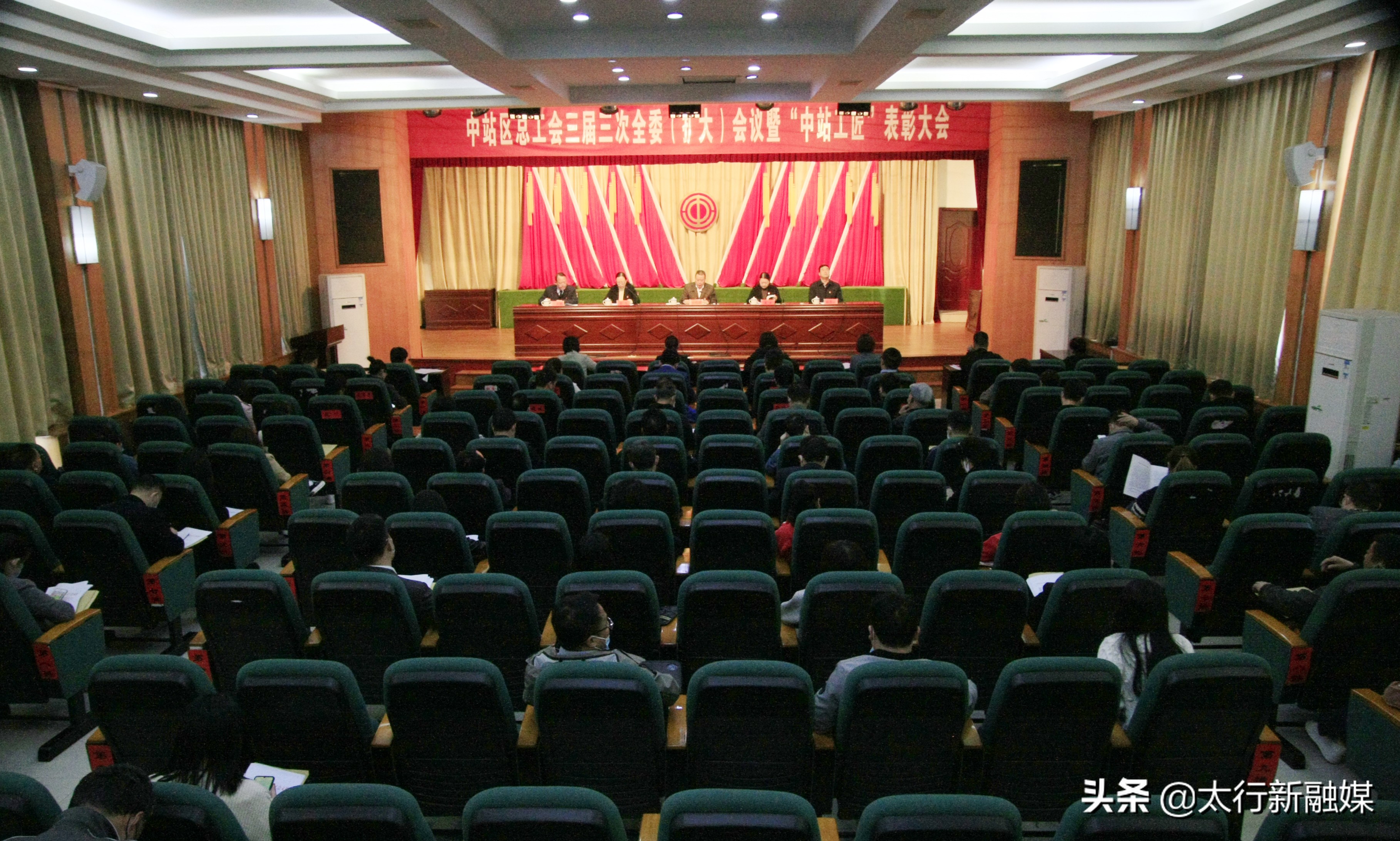 “中站工匠”景峰——为患者解除疼痛，是我的职责