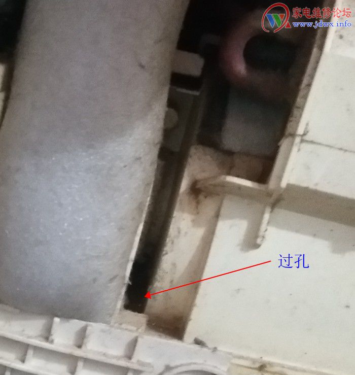 挂机背后漏水是通病么,挂机漏水处理方法图解