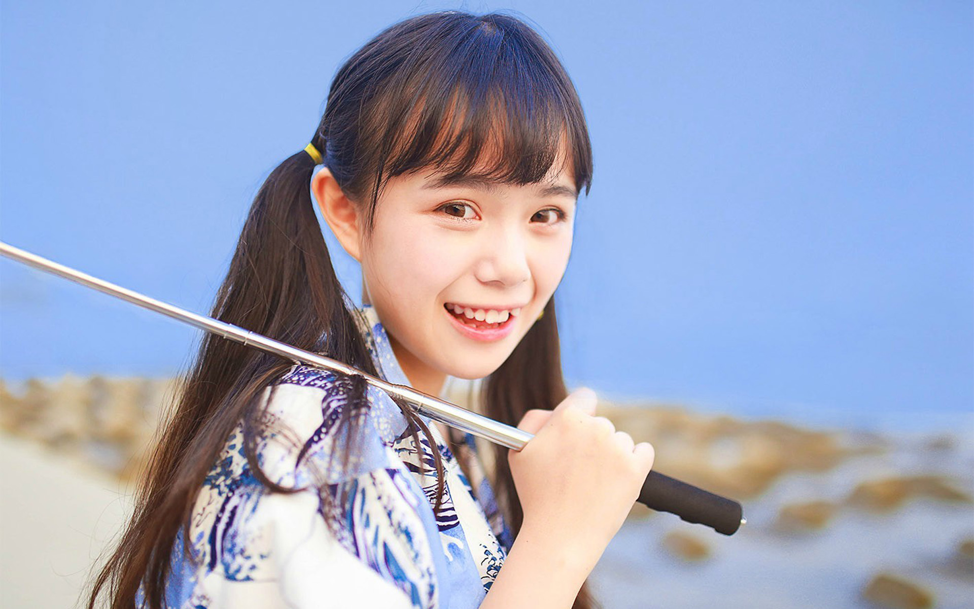 男人忙隔一天联系你正常吗,男人让你主动联系他应该怎么回