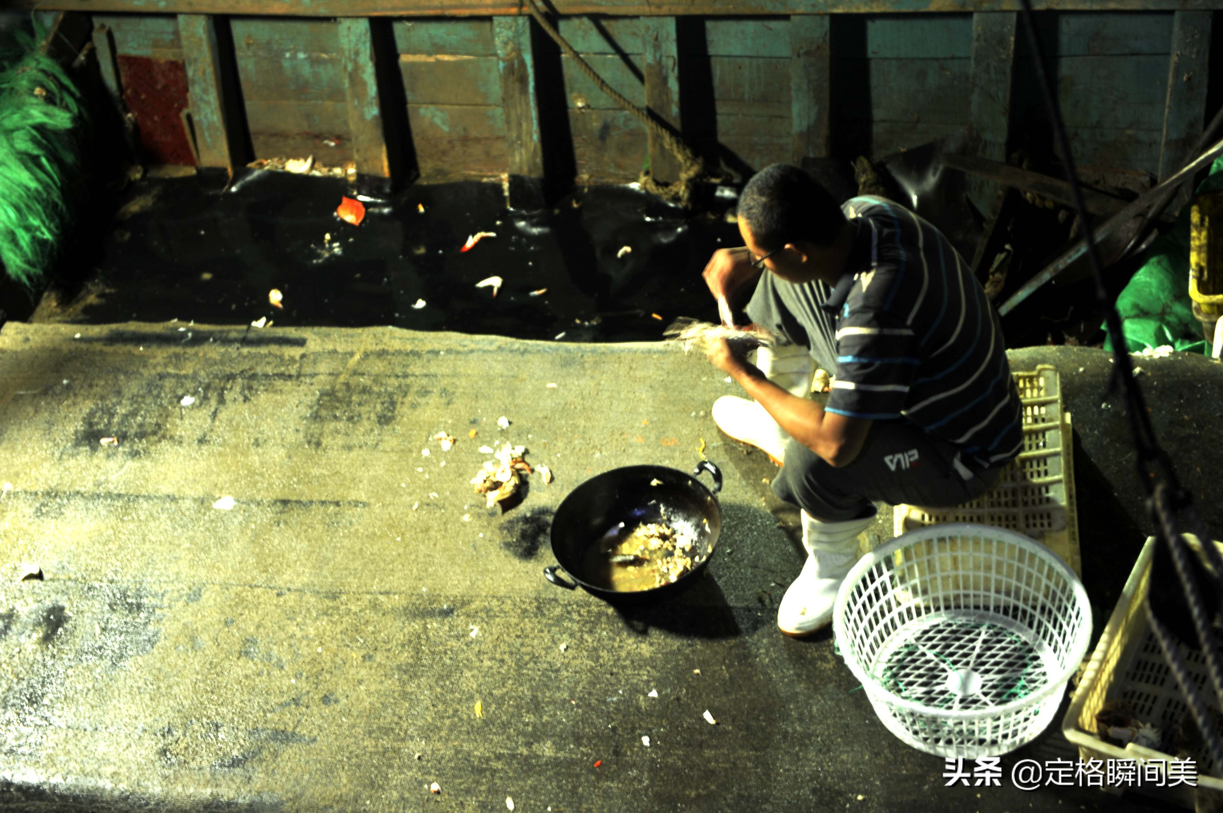 青岛捡漏,夜探青岛最新视频