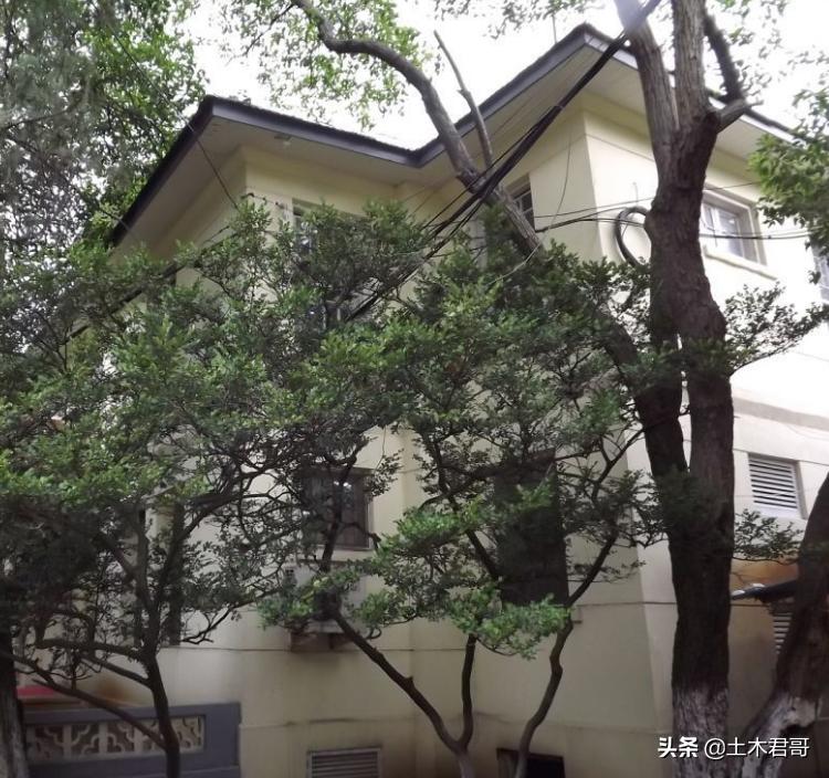 水浒传英文翻译成四海之内皆兄弟,四海之内皆兄弟水浒传