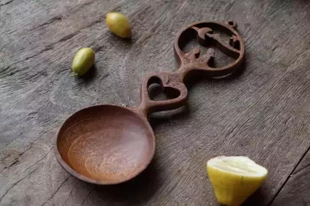 放弃世界顶尖银行工作,他回村当木匠,在废墟上盖出了爆美小院!