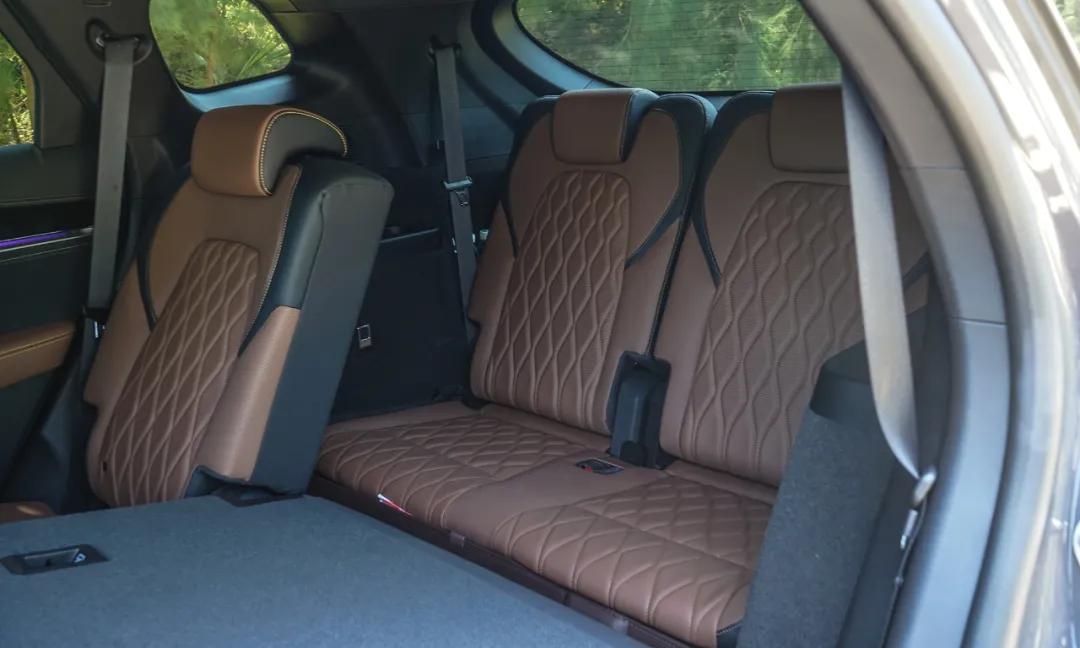 比亚迪唐dmi和本田奥德赛哪个省油,比亚迪唐dmi跑长途感受