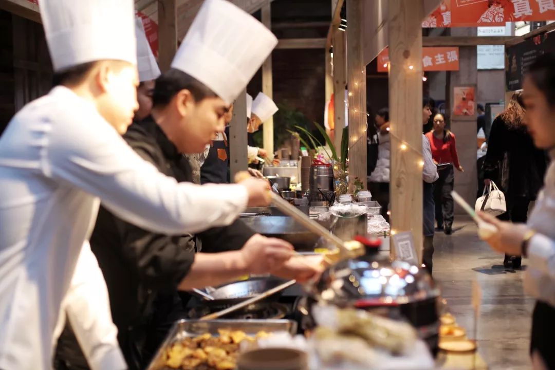 三天二夜｜一个7块钱的鸡架，引发的72小时盛京之旅