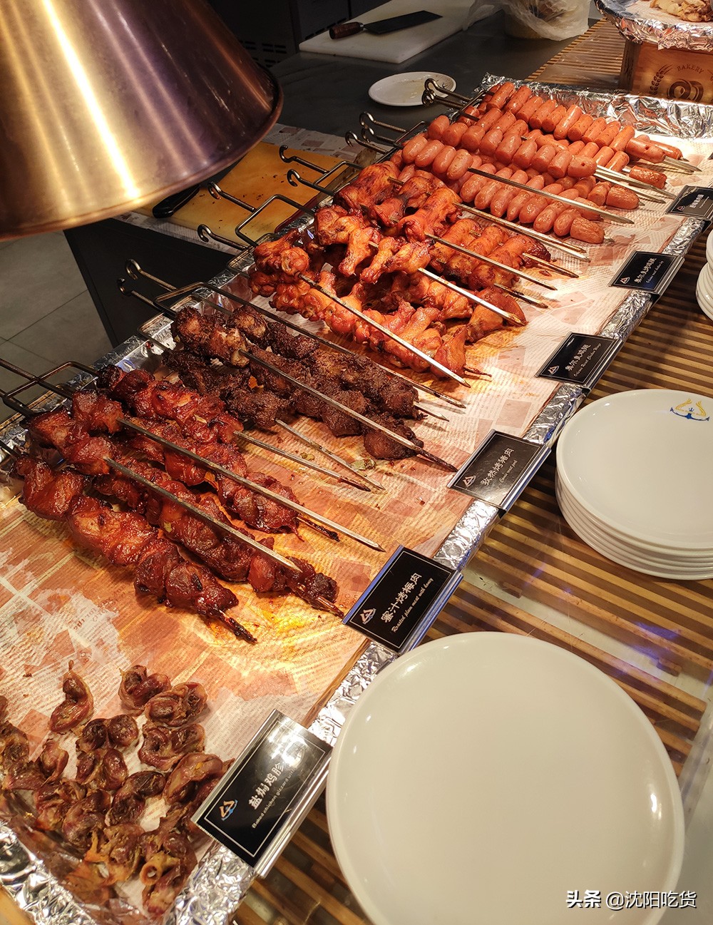 人山人海自助餐,人山人海自助烤肉甲鱼