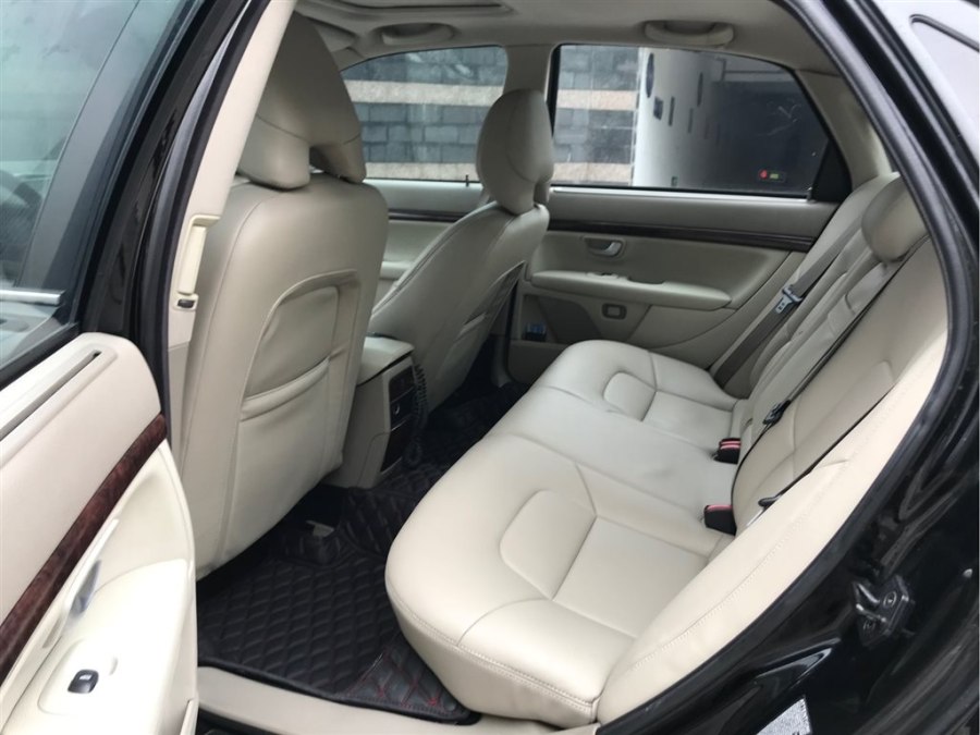 08年沃尔沃s803.0t油耗,沃尔沃s80和s90有什么大区别