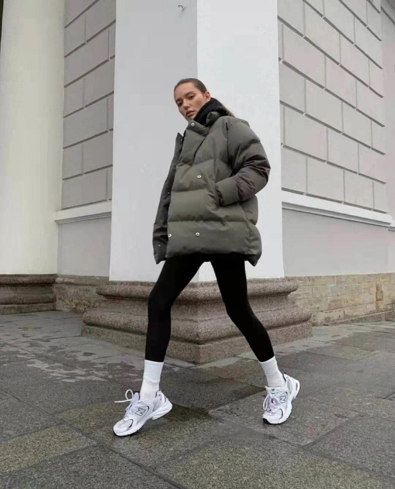 鲨鱼裤羽绒服穿法,今年最火的鲨鱼裤穿搭图片