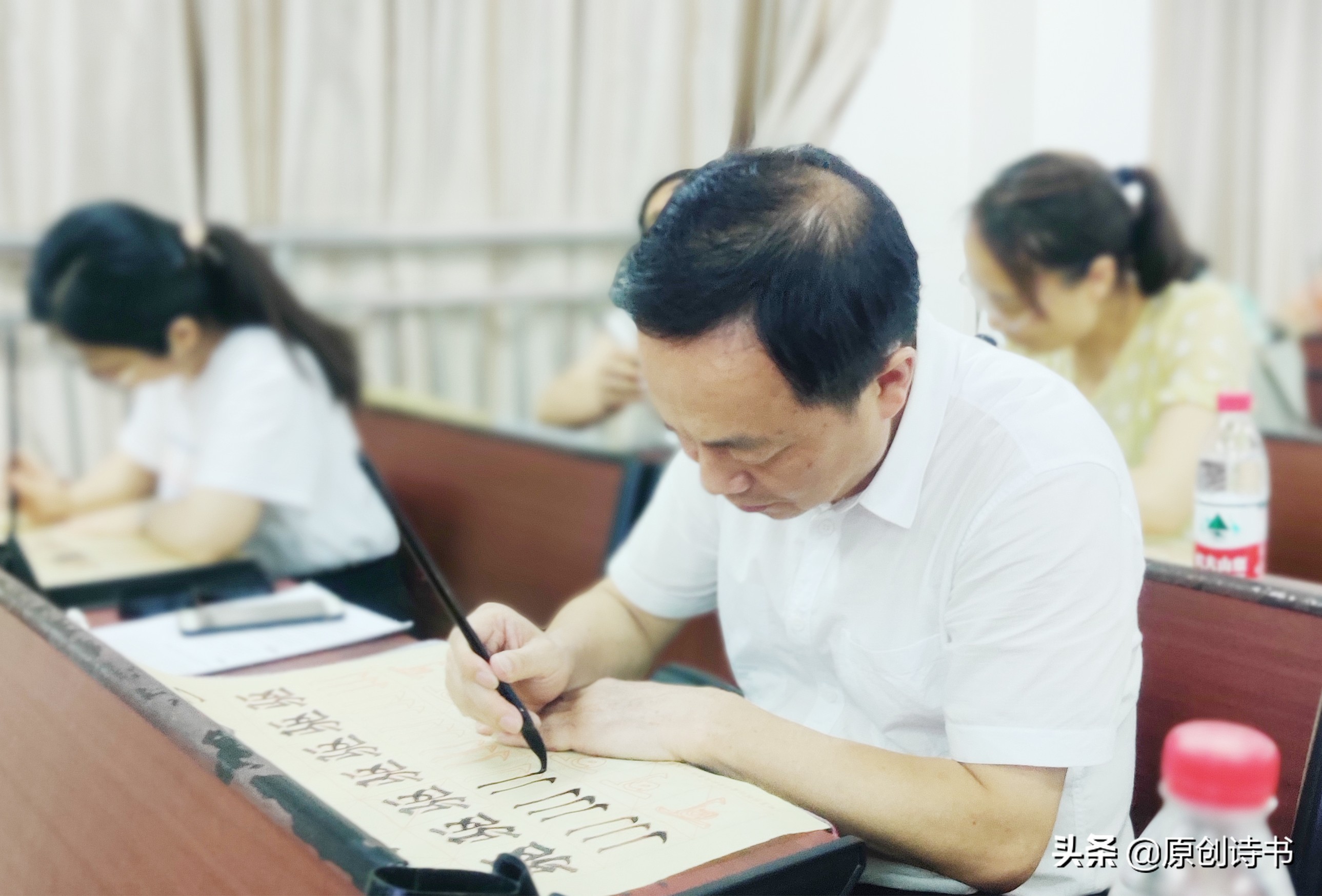 原创诗书：上犹二小“书法进校园”师训有感