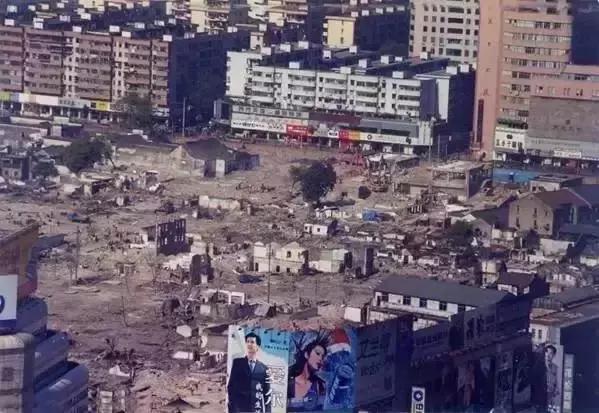 天一广场附近的老街,天一广场20年前