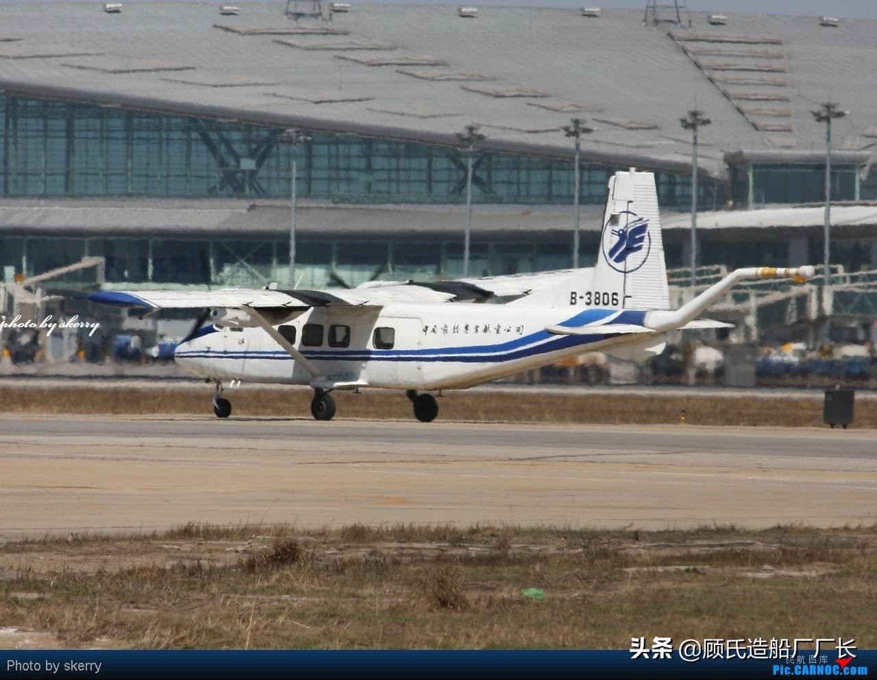 飞机空难大事故,老太被撞飞