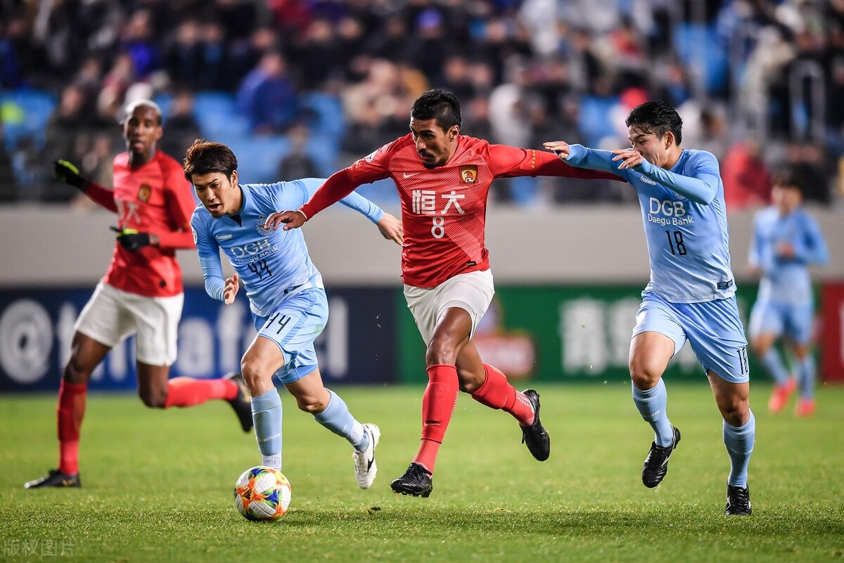 里皮战术打法分析,里皮执教恒大阵型图